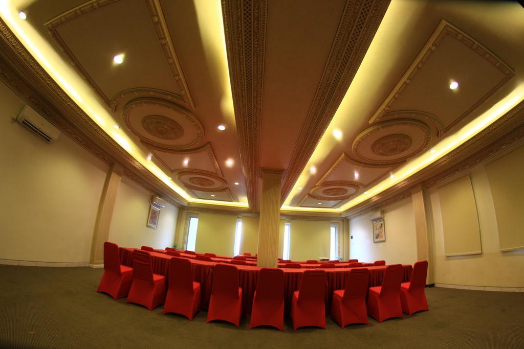 Ceria Boutique Hotel Maguwo Екстериор снимка
