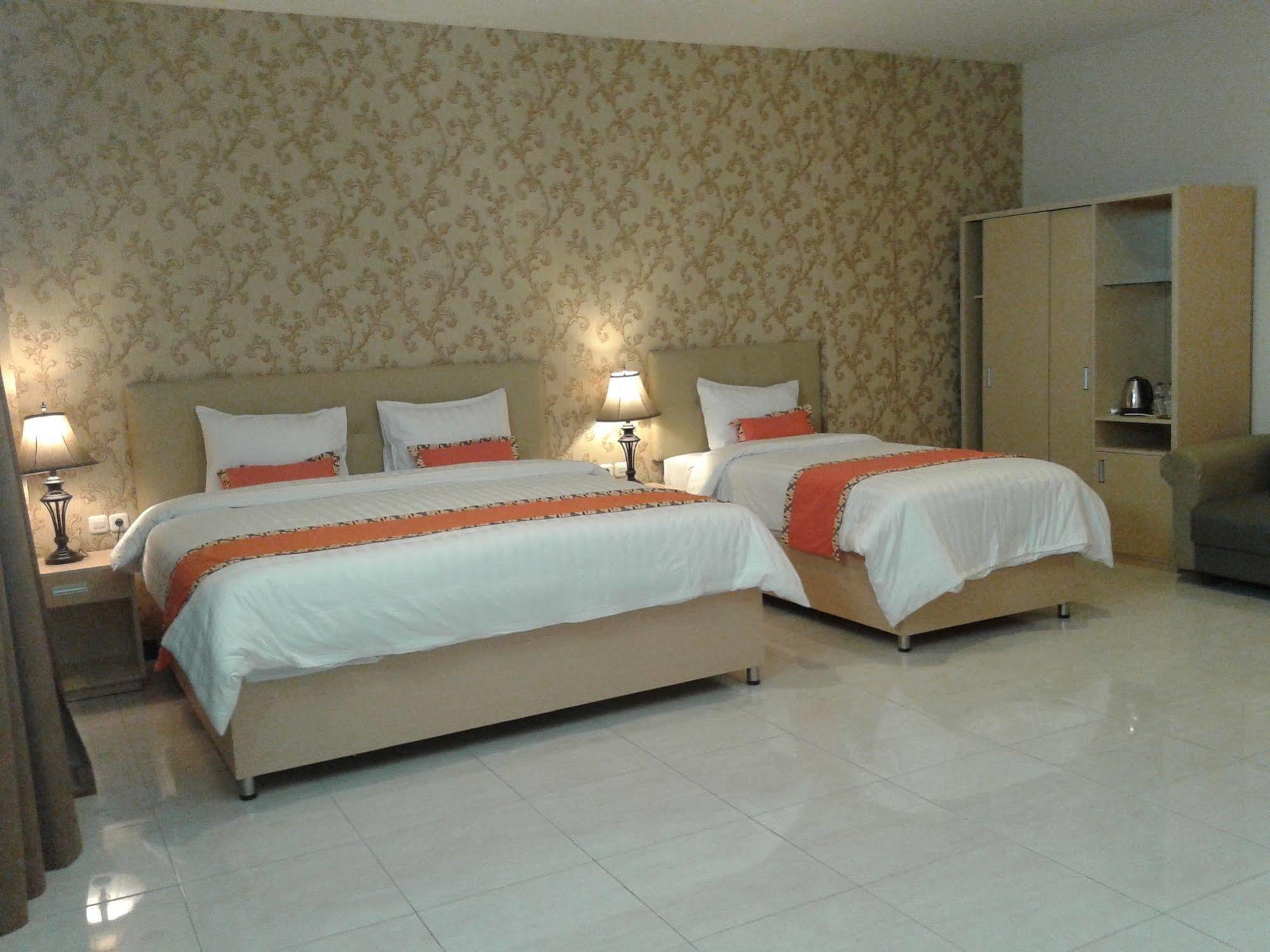 Ceria Boutique Hotel Maguwo Екстериор снимка